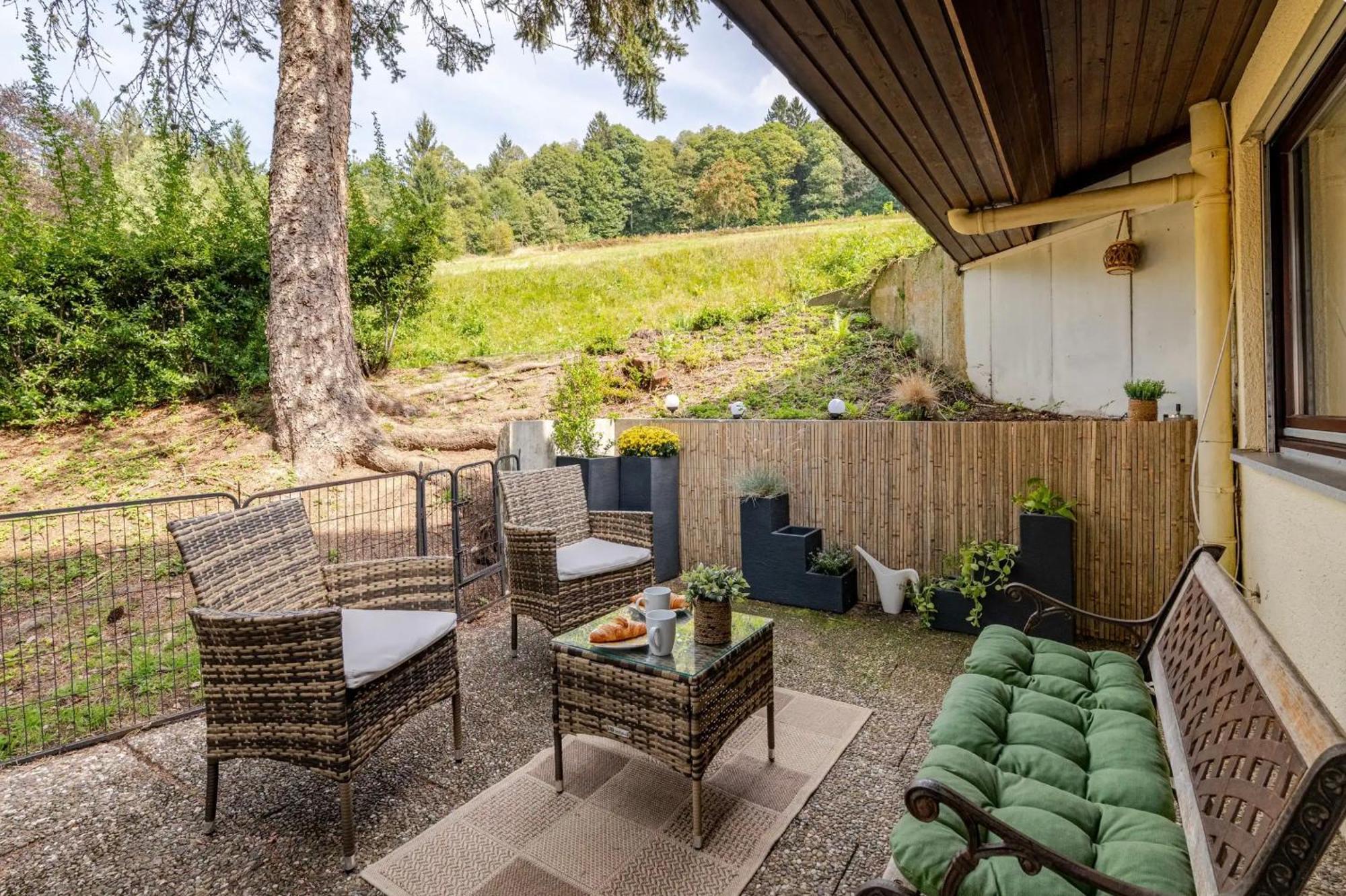 An Wanderwegen Gelegen Mit Terrasse Und Boxspringbett Lägenhet Sasbachwalden Exteriör bild